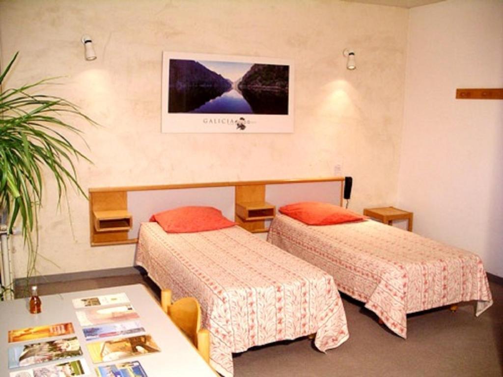 Abbaye Royale Hotel Saint-Jean-dʼAngély Стая снимка